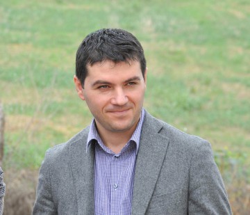 Scupra are un nou consilier, pe care nu ştie cum îl cheamă